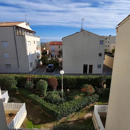 Coli Capounades Apartamento *